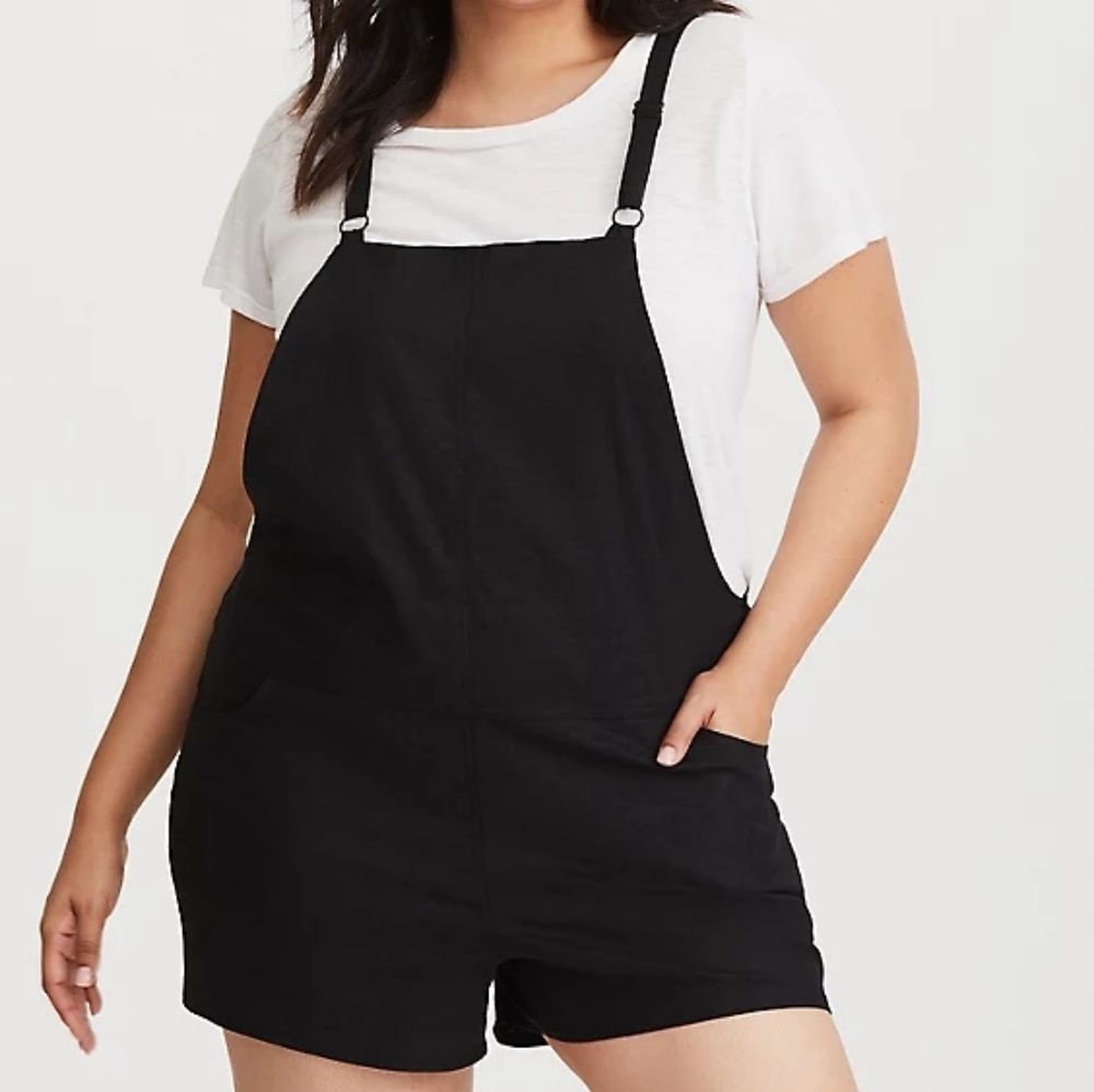 Torrid black overall shorts